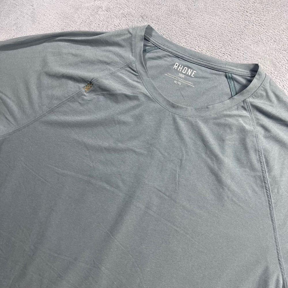 Rhone Reign Short Sleeve Training Shirt Men XL Slate Blue Raglan Performance Tee